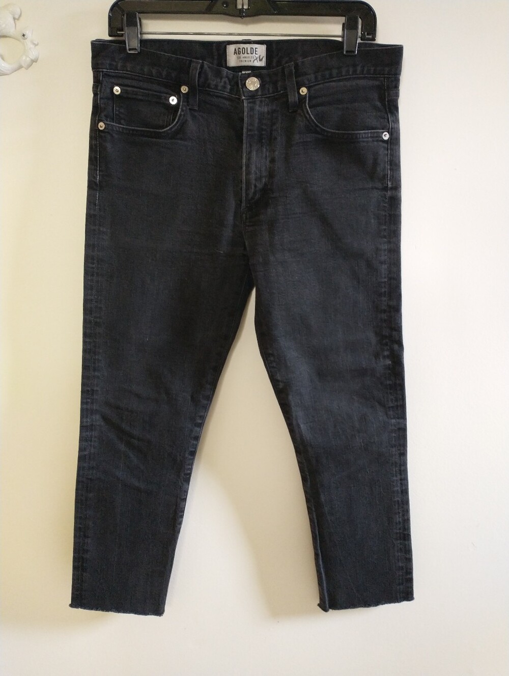 Agolde Women's Black Slim Straight Leg Crop Jeans with Raw Frayed Hem 32